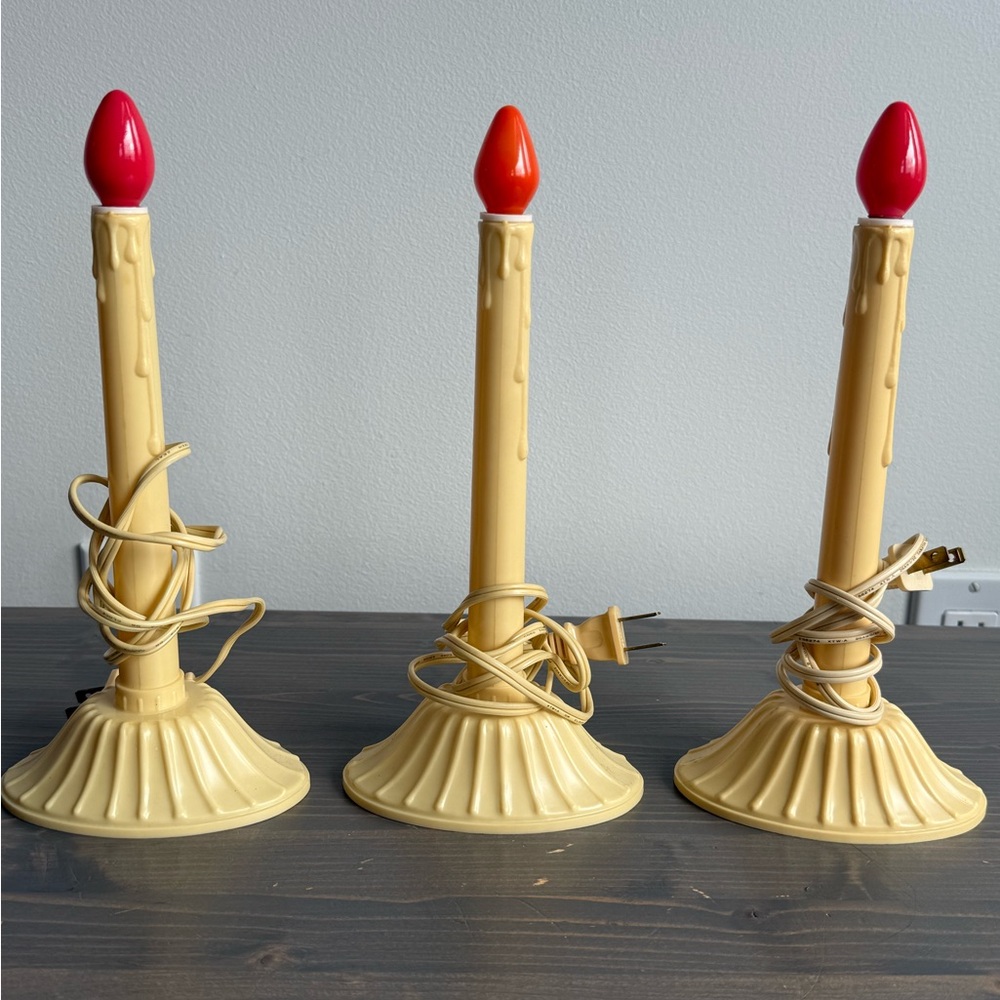 3 x vintage plastic electric 🕯️ candles 
1950’s